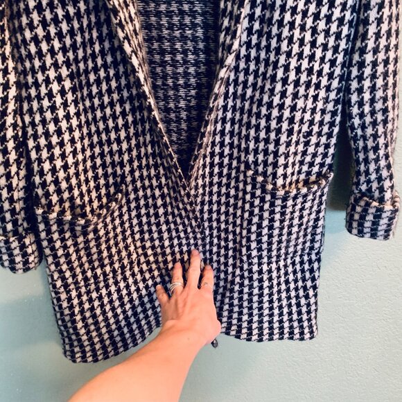 Houndstooth Lambswool/Angora Cardigan-style Sweater - Picture 3 of 4